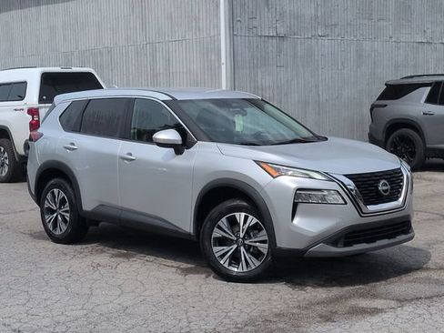 Used 2023 Nissan Rogue SV AWD/4WD image 11