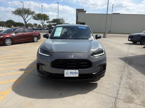 Certified 2023 Honda HR-V Sport image 3