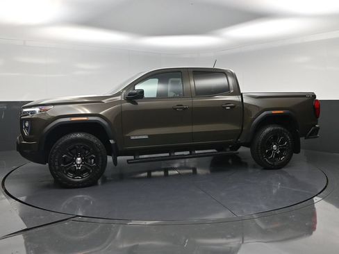 Used 2023 GMC Canyon Elevation w/ Elevation Premium Package AWD/4WD image 3