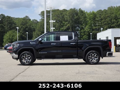Used 2024 GMC Sierra 1500 SLT w/ SLT Premium Package AWD/4WD image 4