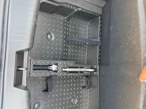 Used 2025 Cadillac CT4 Luxury image 18