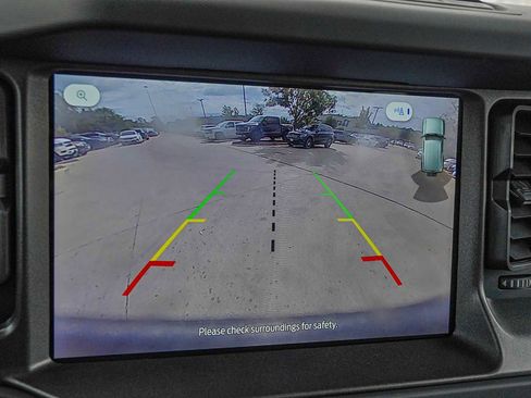 Used 2025 Ford Bronco Big Bend image 16