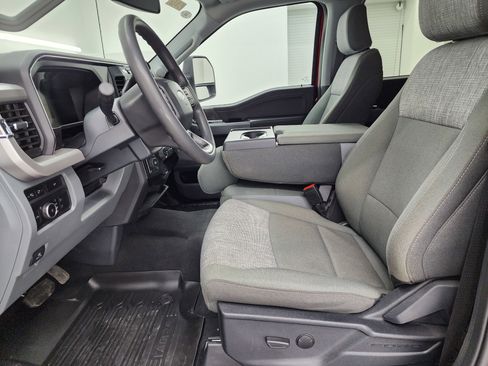 Used 2023 Ford F250 XLT w/ XLT Premium Package image 8
