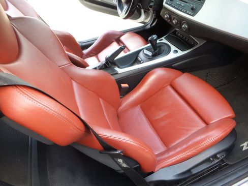 Used 2006 BMW M Roadster image 35