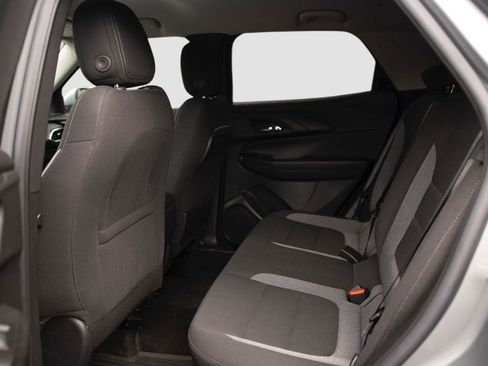 Used 2023 Chevrolet TrailBlazer LT w/ Convenience Package AWD/4WD image 13
