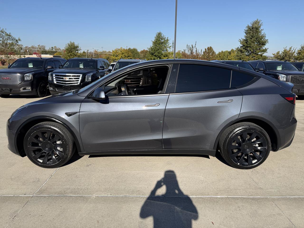 Used 2023 Tesla Model Y Long Range AWD/4WD image 4