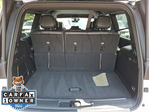 Used 2023 Jeep Wagoneer 4WD w/ Mopar Step-Up Package image 28