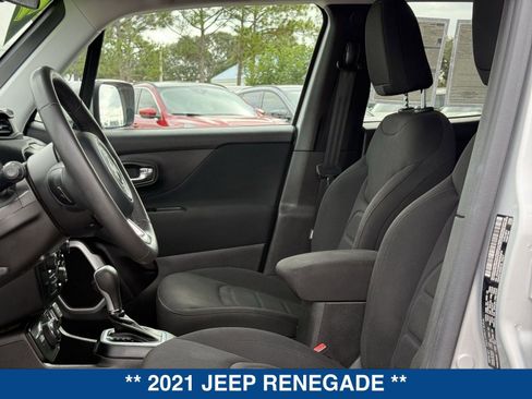 Used 2021 Jeep Renegade Latitude image 6
