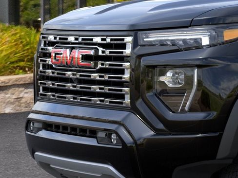 New 2026 GMC Canyon Denali AWD/4WD image 13