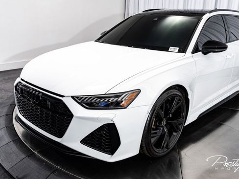 Used 2022 Audi RS 6 w/ Executive Package image 9