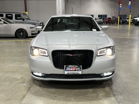 Used 2021 Chrysler 300 S image 8