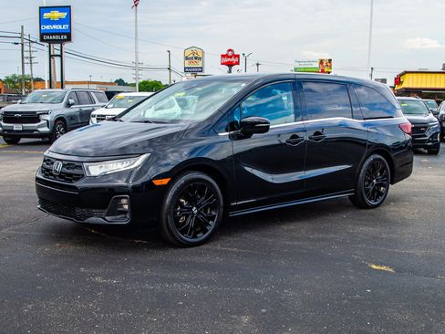 Used 2025 Honda Odyssey Sport-L image 3