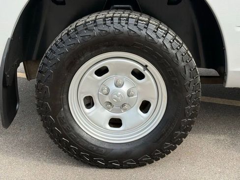 Used 2014 RAM 1500 Tradesman AWD/4WD image 5