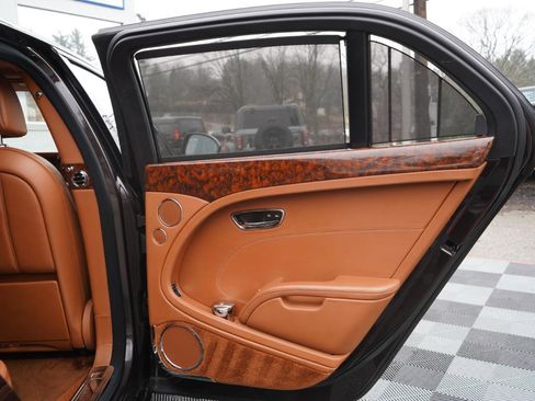 Used 2011 Bentley Mulsanne image 61