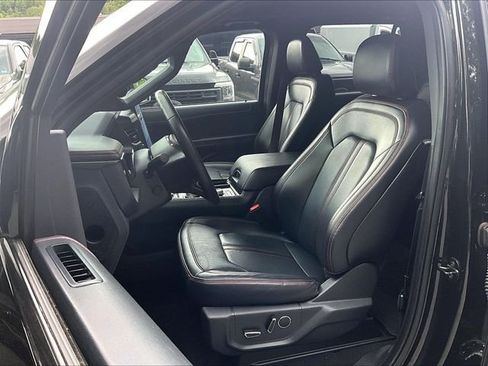 Used 2024 Ford Expedition Limited AWD/4WD image 21