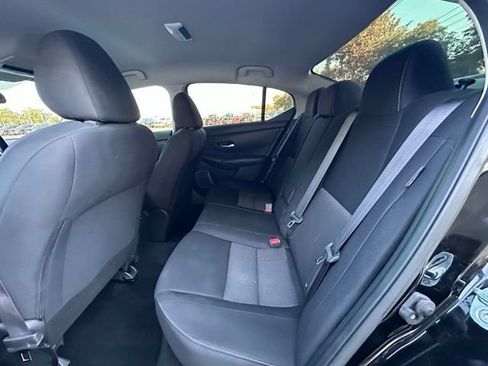 Used 2021 Nissan Sentra SV FWD image 25