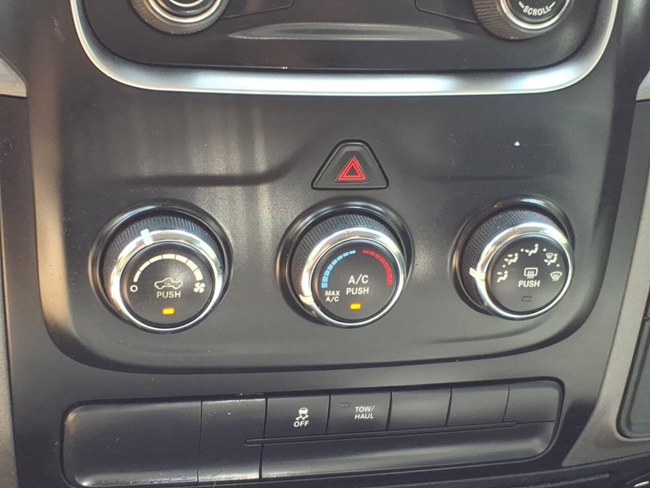 Used 2019 RAM 1500 Express w/ Express Value Package RWD image 20
