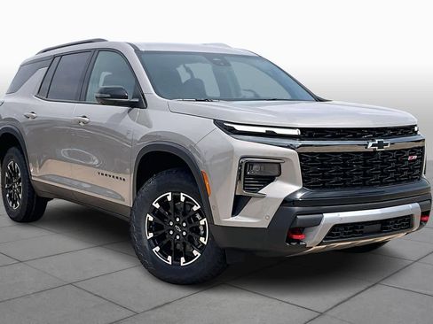 New 2026 Chevrolet Traverse Z71 w/ Enhanced Driving Package image 3