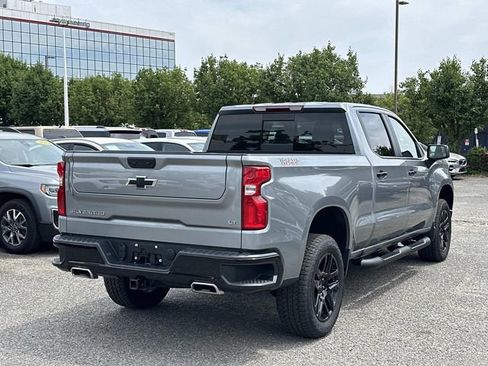 Used 2025 Chevrolet Silverado 1500 LT Trail Boss w/ Convenience Package II AWD/4WD image 2
