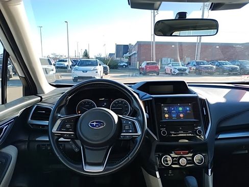 Certified 2023 Subaru Forester Premium image 17