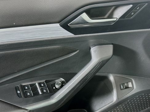 Used 2025 Volkswagen Jetta S image 15