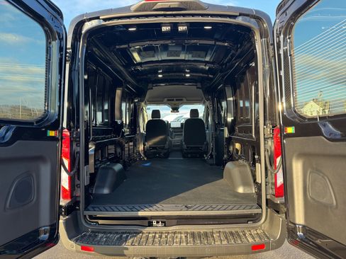 New 2026 Ford Transit 250 148 Medium Roof Extended AWD image 26