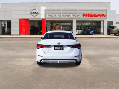 New 2025 Nissan Sentra S image 4