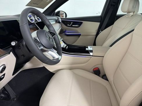 New 2026 Mercedes-Benz GLC 300 4MATIC image 11