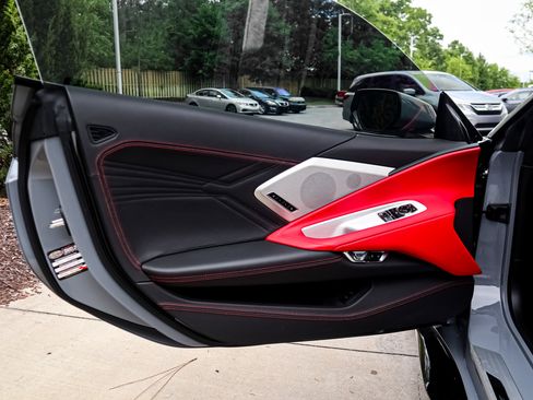 Used 2024 Chevrolet Corvette Z06 RWD image 14
