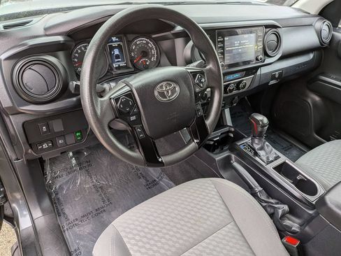 Used 2022 Toyota Tacoma SR AWD/4WD image 10