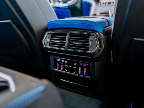 Used 2020 Lamborghini Urus image 71