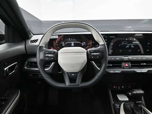 New 2026 Kia K4 GT-Line Turbo FWD image 32