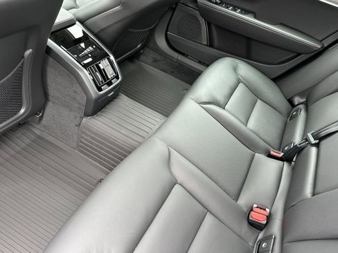 Used 2025 Volvo S90 B6 Plus w/ Protection Package Premier image 11