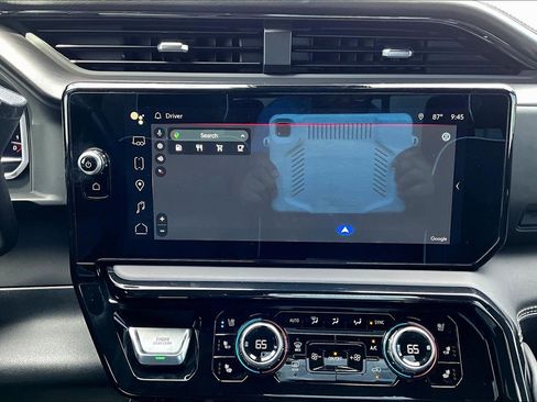 Used 2024 GMC Sierra 2500 AT4X image 8