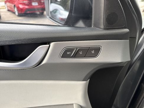 Used 2022 Hyundai Palisade SEL w/ Premium Package image 37