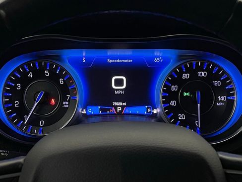 Used 2019 Chrysler 300 Touring w/ Sport Appearance Package RWD image 19