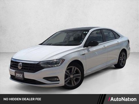 Used 2020 Volkswagen Jetta R-Line w/ R-Line Cold Weather Package FWD image 1