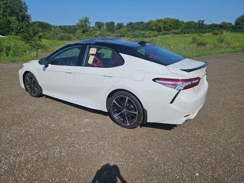 Used 2020 Toyota Camry XSE FWD image 8