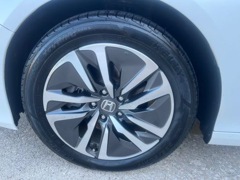 Used 2021 Honda Accord EX-L image 7