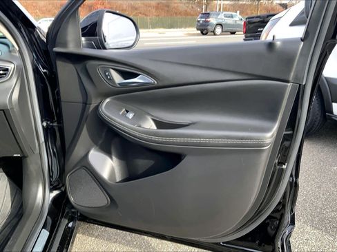 Used 2023 Buick Encore GX Select w/ Sport Touring Package image 21