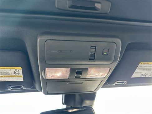 Used 2022 Nissan Frontier PRO-4X w/ Pro-4X Premium Package image 27