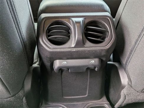 Certified 2019 Jeep Wrangler Unlimited Sport S image 27