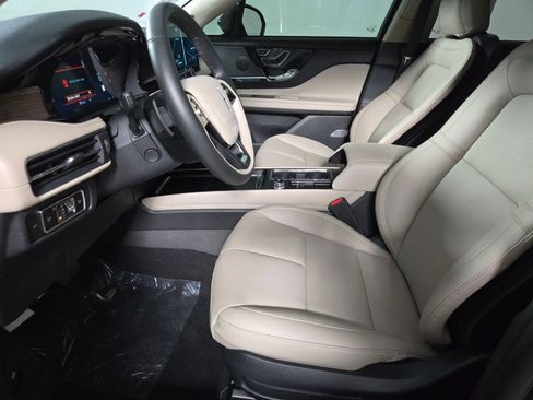 New 2026 Lincoln Corsair Reserve w/ Jet Appearance Package image 13