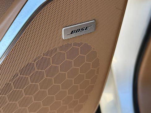 Used 2016 Cadillac Escalade ESV Platinum image 29