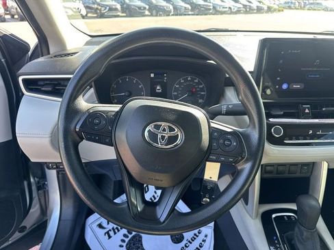 Used 2024 Toyota Corolla Cross L FWD image 15