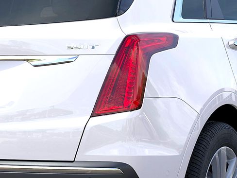 New 2026 Cadillac XT5 Premium Luxury AWD/4WD image 11