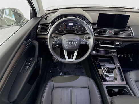 Certified 2024 Audi Q5 2.0T Premium w/ Convenience Package image 22