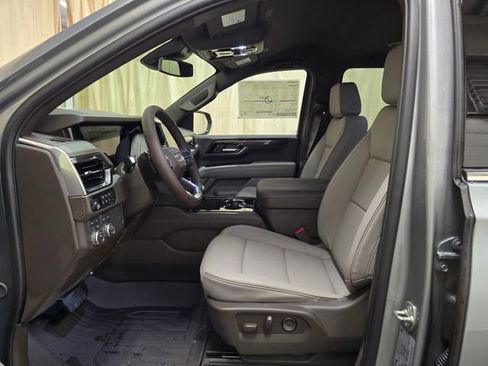 New 2026 GMC Yukon XL Elevation w/ LPO, Floor Liner Package AWD/4WD image 13