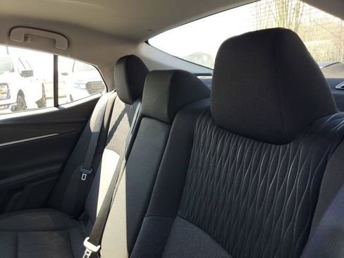 Used 2025 Toyota Camry LE FWD image 9