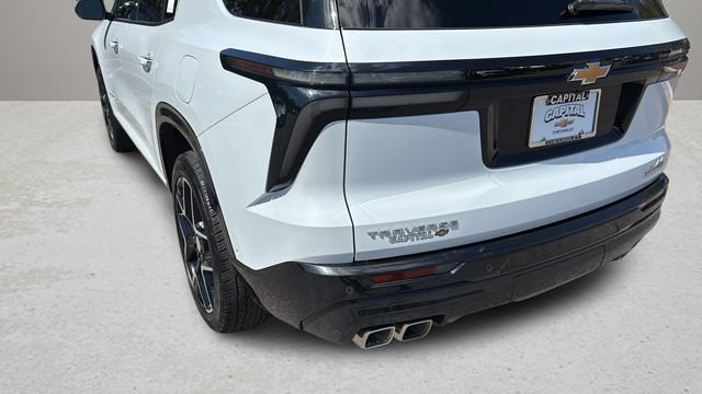 Used 2026 Chevrolet Traverse High Country FWD image 39